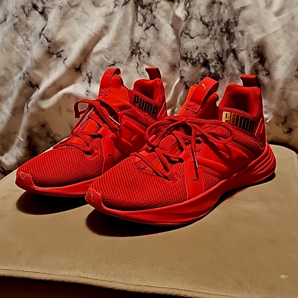 Puma Sneakers